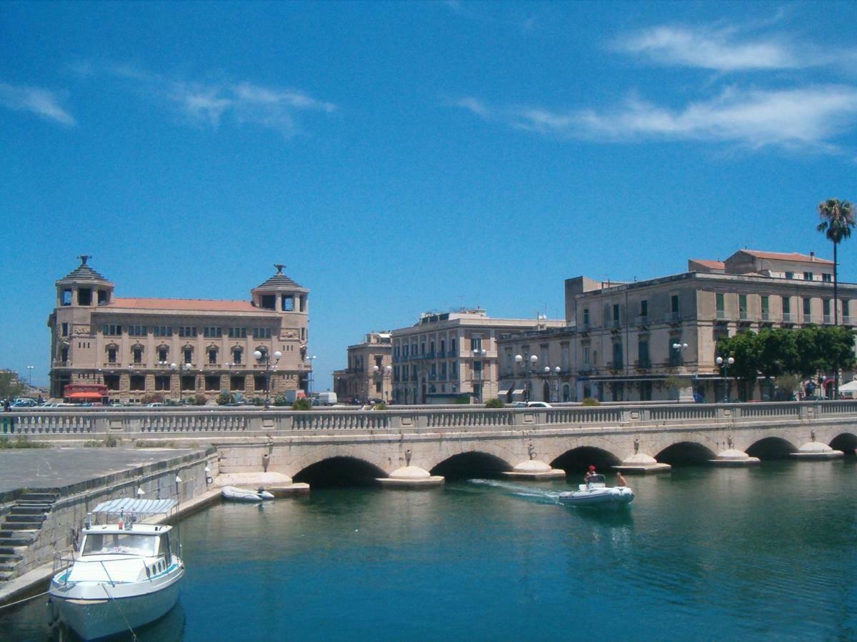Syracuseapartments Il Piave Di Siracusa Appartamento Per 6 Persone Vicino Ad Ortigia A 200M Dal Mare エクステリア 写真
